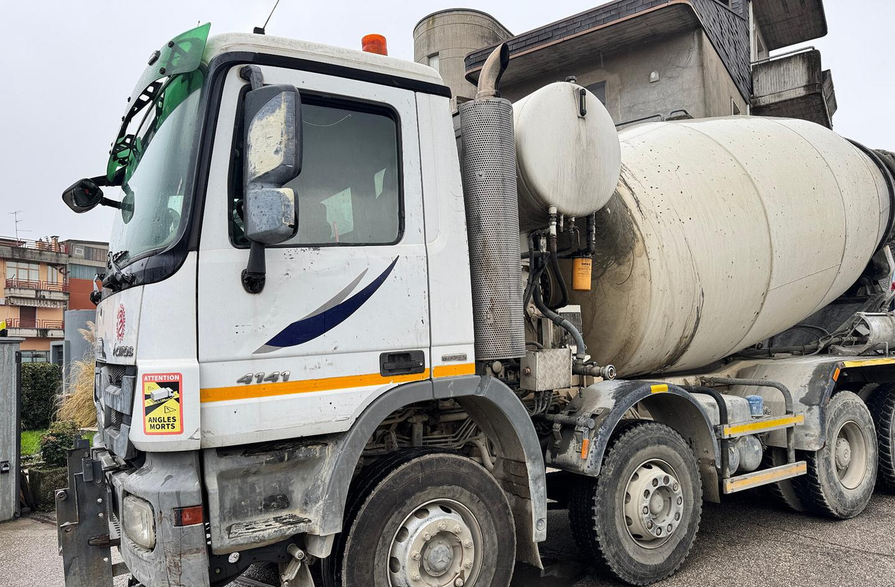 Autobetoniera Armec PHY120 su telaio Mercedes-Benz - Camion malaxeur: photos 3 Autobetoniera Armec PHY120 su telaio Mercedes-Benz - Camion malaxeur: photos 3