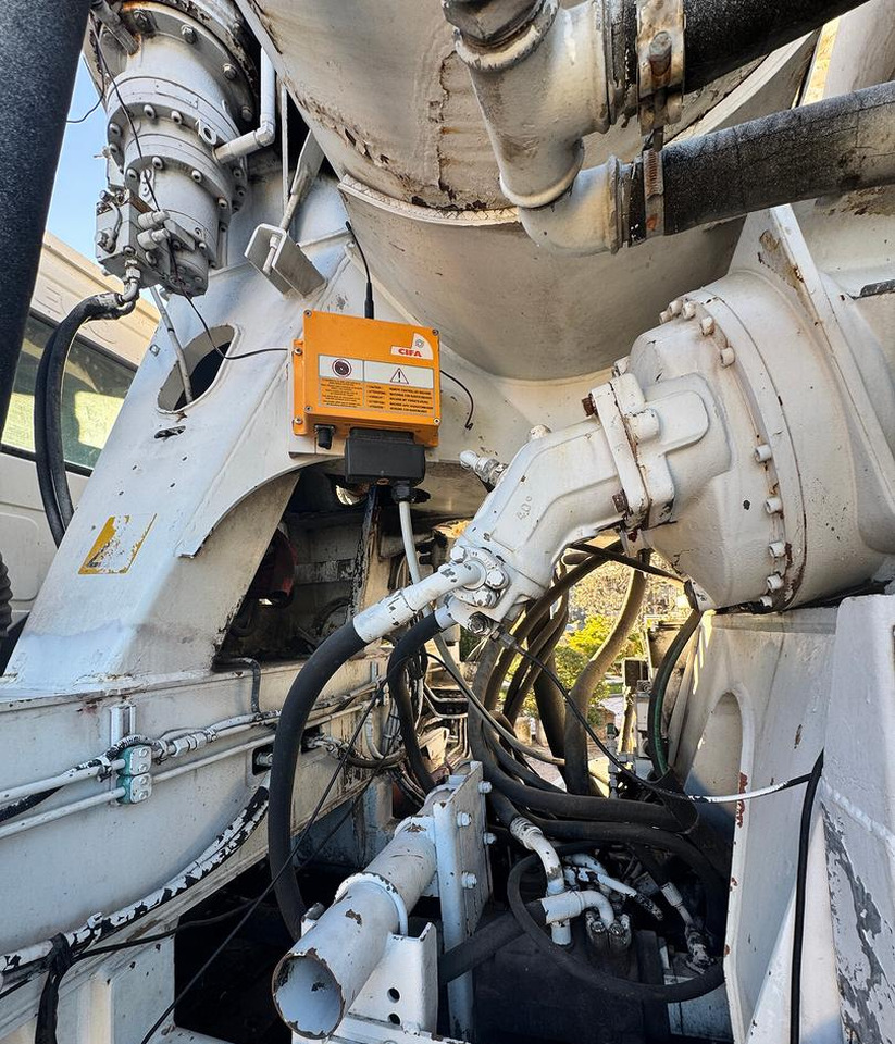 Crédit-bail  Betonpompa CIFA Iveco Trakker 410E44 Betonpompa CIFA Iveco Trakker 410E44: photos 16