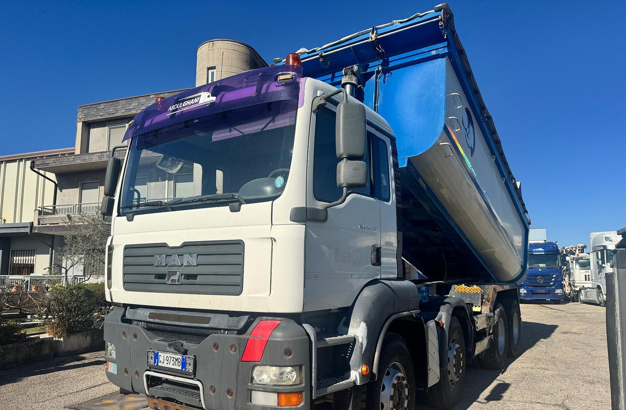 RIBALTABILE MAN TGA 41.480 (8X4) - Camion benne: photos 1 RIBALTABILE MAN TGA 41.480 (8X4) - Camion benne: photos 1