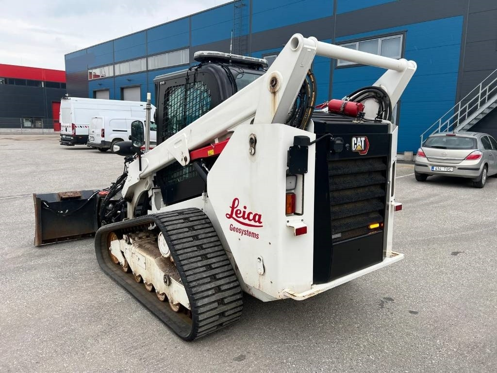 CAT 289D3 with blade and Leica ready - LIKE NEW - Chargeuse sur chenilles: photos 3 CAT 289D3 with blade and Leica ready - LIKE NEW - Chargeuse sur chenilles: photos 3