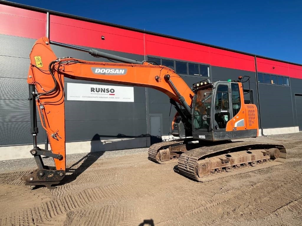 Doosan DX 235 LCR-5 - Pelle sur chenille: photos 2 Doosan DX 235 LCR-5 - Pelle sur chenille: photos 2