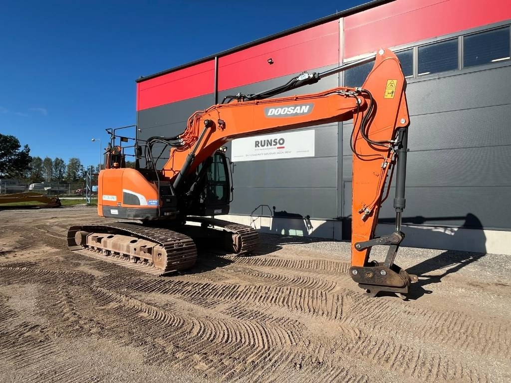 Doosan DX 235 LCR-5 - Pelle sur chenille: photos 4 Doosan DX 235 LCR-5 - Pelle sur chenille: photos 4