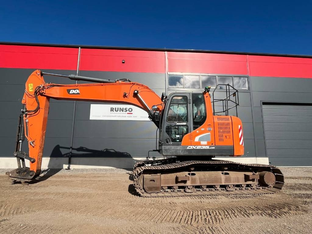 Doosan DX 235 LCR-5 - Pelle sur chenille: photos 1 Doosan DX 235 LCR-5 - Pelle sur chenille: photos 1