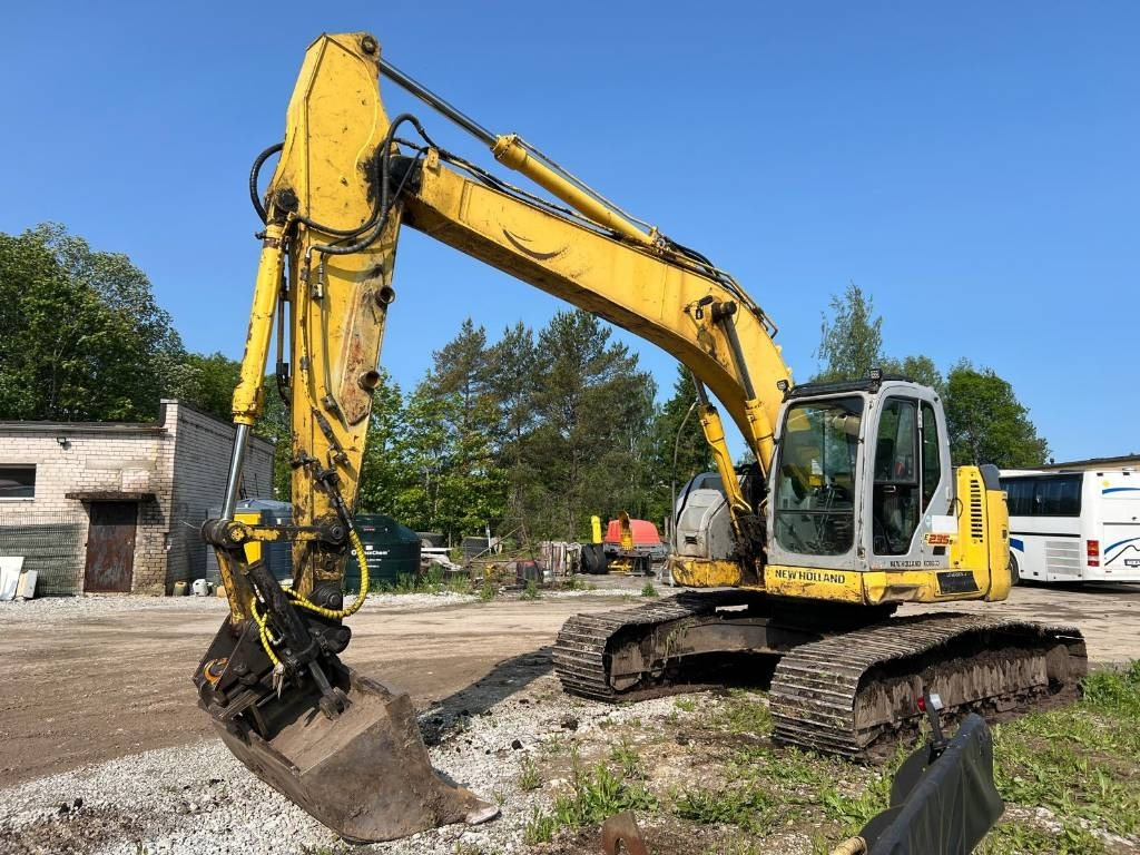 NEW HOLLAND KOBELCO E235BSRLC-2 - Pelle sur chenille: photos 1 NEW HOLLAND KOBELCO E235BSRLC-2 - Pelle sur chenille: photos 1