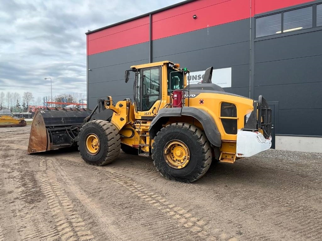 Volvo L 120 H - Chargeuse sur pneus: photos 5 Volvo L 120 H - Chargeuse sur pneus: photos 5