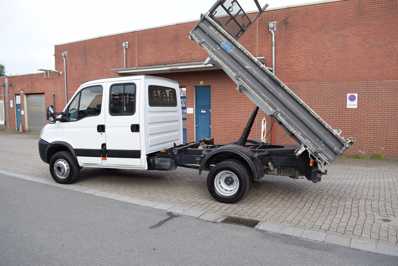 Iveco Daily 70 C17 Meiller Kipper Nutzlast 3100KG - Véhicule utilitaire benne, Utilitaire double cabine: photos 4 Iveco Daily 70 C17 Meiller Kipper Nutzlast 3100KG - Véhicule utilitaire benne, Utilitaire double cabine: photos 4