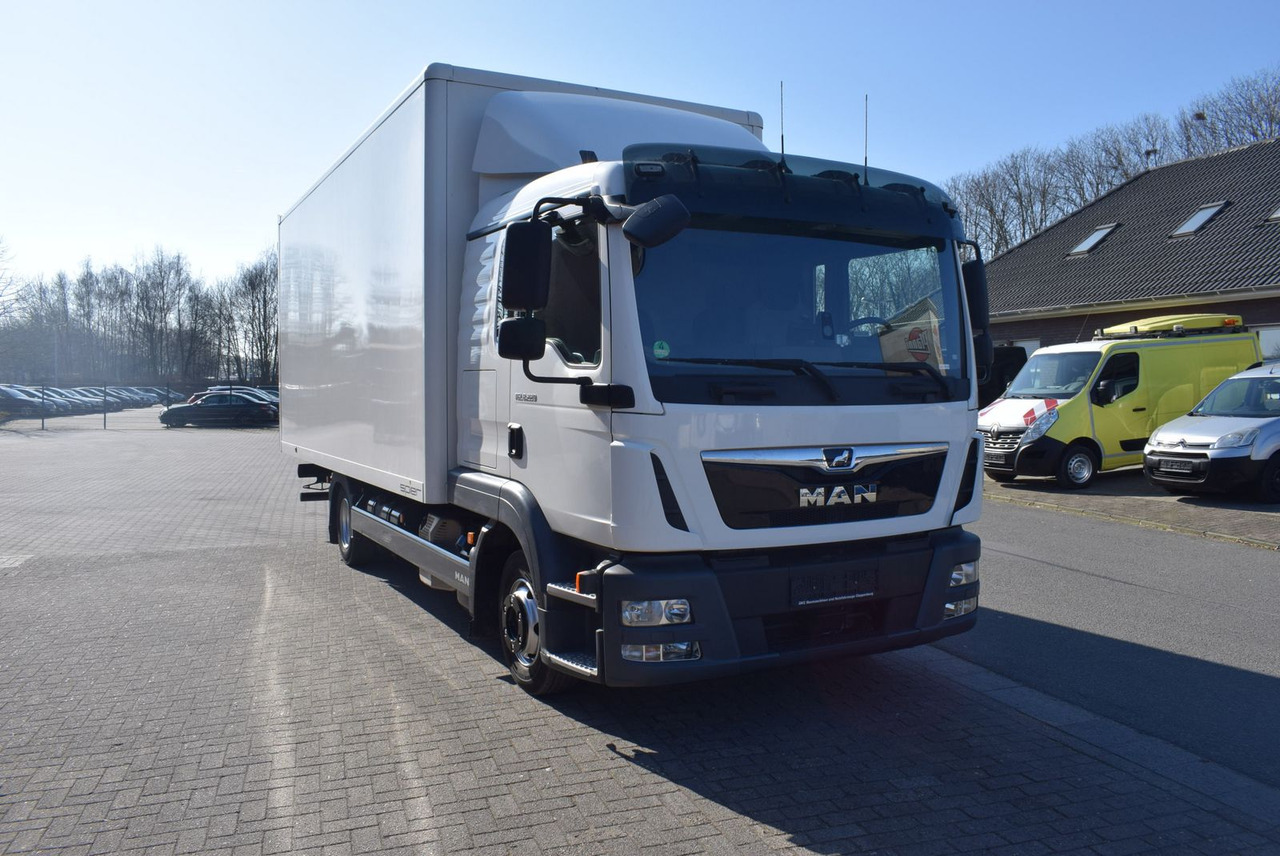 Fourgon MAN TGL 8.220 Möbelkoffer 3-Sitzer Bett AHK Klima: photos 13