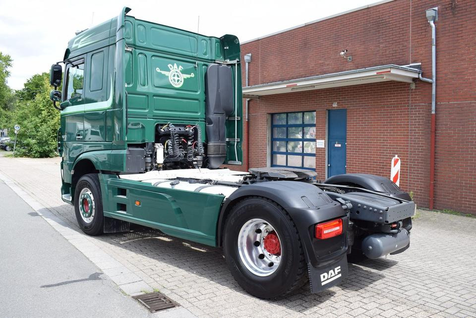 DAF XF 530 FT Retarder Leder Standklima Hydraulik - Tracteur routier: photos 5 DAF XF 530 FT Retarder Leder Standklima Hydraulik - Tracteur routier: photos 5