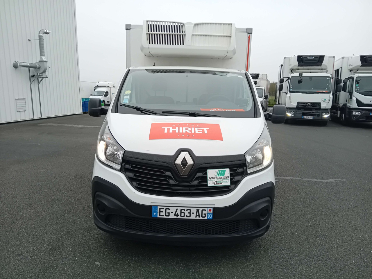 RENAULT TRAFIC KONTENER CHŁODNIA MROŹNIA NR 878 - Véhicule utilitaire frigorifique: photos 1 RENAULT TRAFIC KONTENER CHŁODNIA MROŹNIA NR 878 - Véhicule utilitaire frigorifique: photos 1