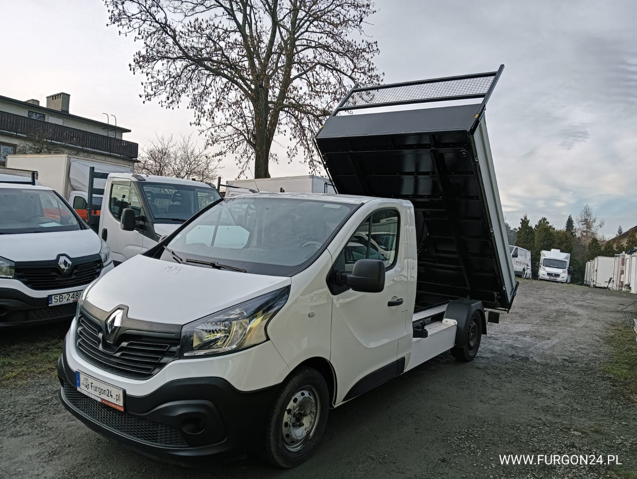 RENAULT TRAFIC WYWROTKA KIPER Z NAJAZDAMI NR 857 - Véhicule utilitaire benne: photos 1 RENAULT TRAFIC WYWROTKA KIPER Z NAJAZDAMI NR 857 - Véhicule utilitaire benne: photos 1