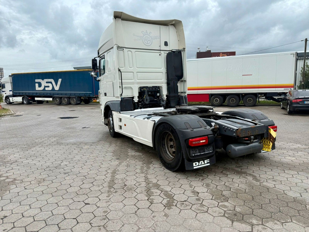DAF XF 460 +Retarter+2xTank - Tracteur routier: photos 5 DAF XF 460 +Retarter+2xTank - Tracteur routier: photos 5
