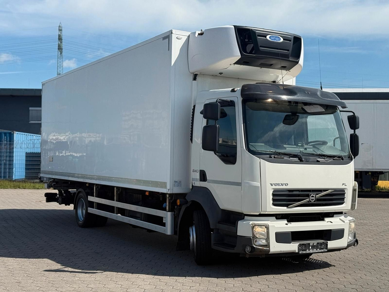 Volvo FL 240 Carrier Easy Cold+Hebebühne - Camion frigorifique: photos 2 Volvo FL 240 Carrier Easy Cold+Hebebühne - Camion frigorifique: photos 2