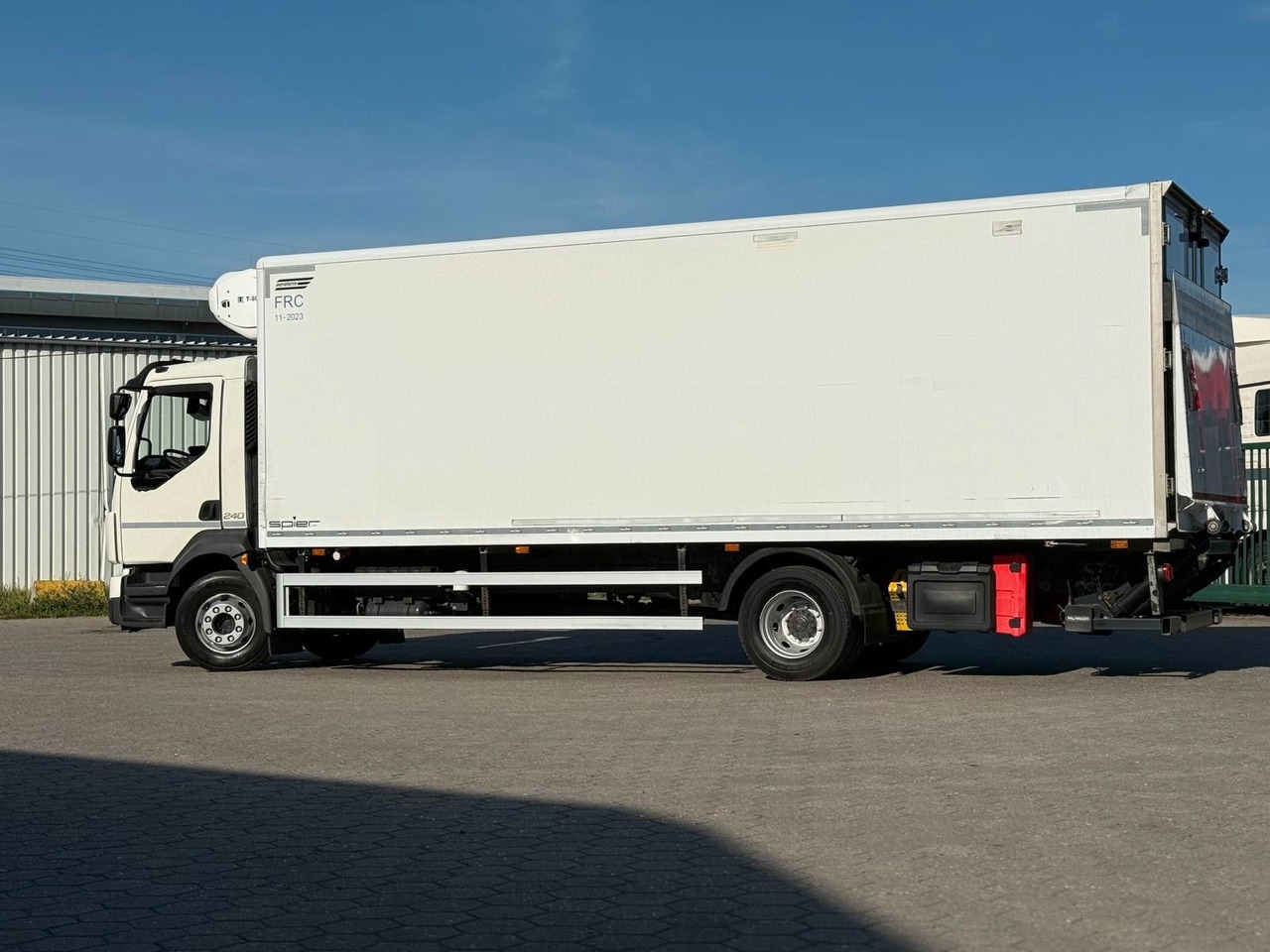 Volvo FL 42 R 240 +Thermoking T-880R+Kamera - Camion frigorifique: photos 5 Volvo FL 42 R 240 +Thermoking T-880R+Kamera - Camion frigorifique: photos 5