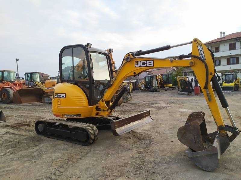 JCB 8030 ZTS - Mini pelle: photos 5 JCB 8030 ZTS - Mini pelle: photos 5
