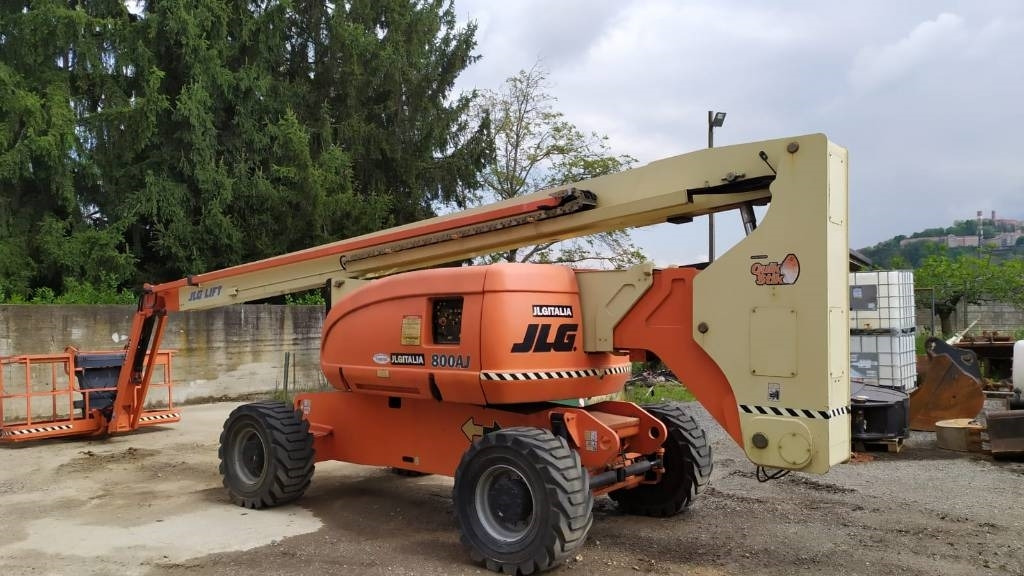 JLG 800 AJ - Nacelle articulée: photos 1 JLG 800 AJ - Nacelle articulée: photos 1