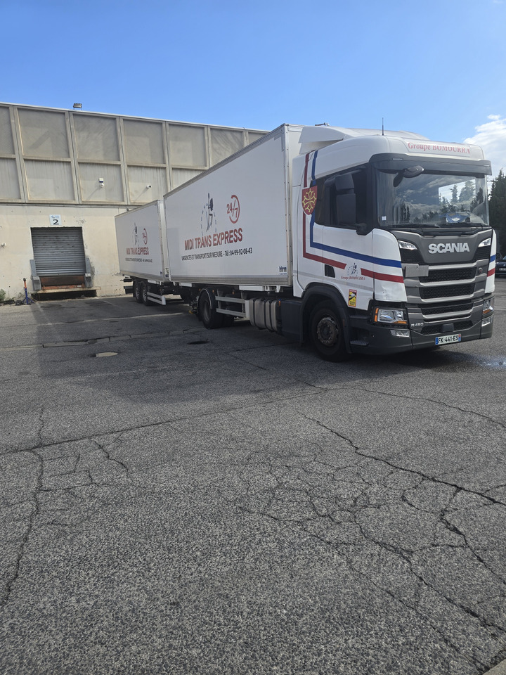 SCANIA R 450 - Camion porte-conteneur/ Caisse mobile: photos 2 SCANIA R 450 - Camion porte-conteneur/ Caisse mobile: photos 2