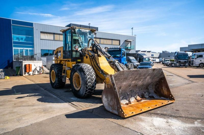 Caterpillar CAT 924G // GODET 3m3 - Chargeuse sur pneus: photos 2 Caterpillar CAT 924G // GODET 3m3 - Chargeuse sur pneus: photos 2