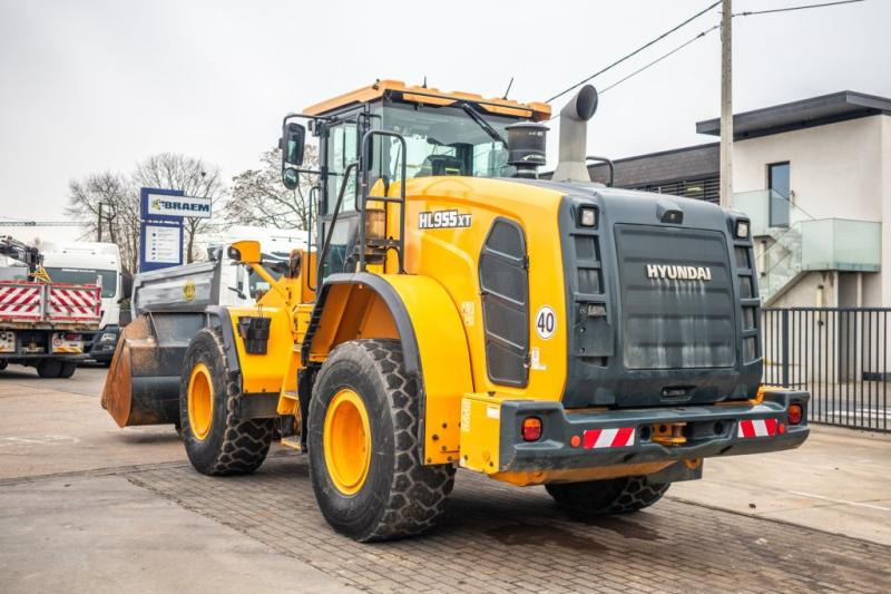 Hyundai HL955XT - Chargeuse sur pneus: photos 4 Hyundai HL955XT - Chargeuse sur pneus: photos 4