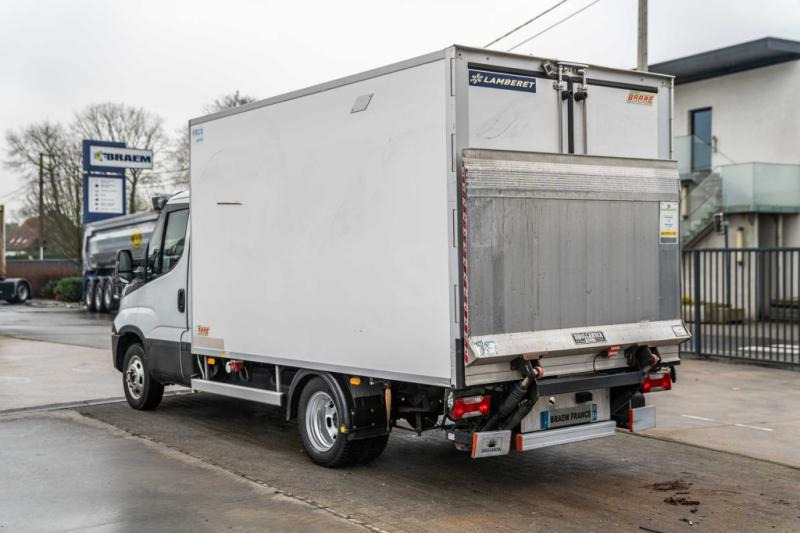 Iveco DAILY 35.180 +CARRIER + DHOLLANDIA - Véhicule utilitaire frigorifique: photos 5 Iveco DAILY 35.180 +CARRIER + DHOLLANDIA - Véhicule utilitaire frigorifique: photos 5