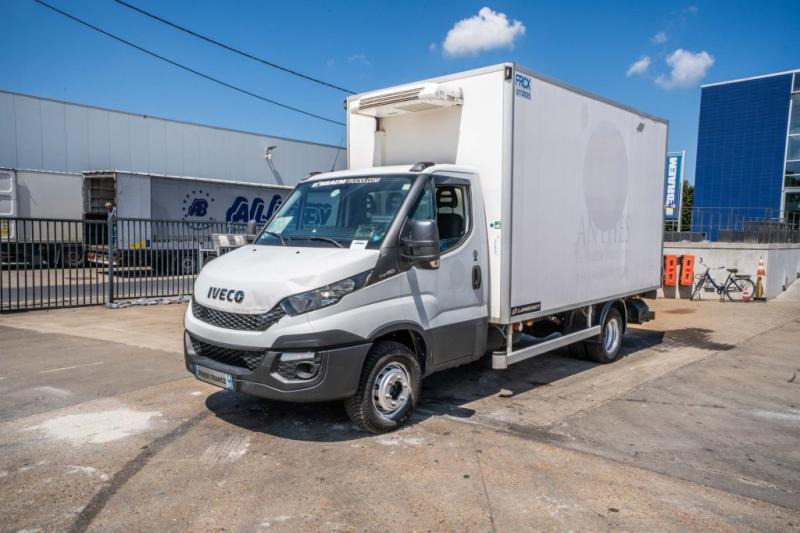 Iveco DAILY 70C150+TK+DHOLLANDIA 750KG - Véhicule utilitaire frigorifique: photos 1 Iveco DAILY 70C150+TK+DHOLLANDIA 750KG - Véhicule utilitaire frigorifique: photos 1