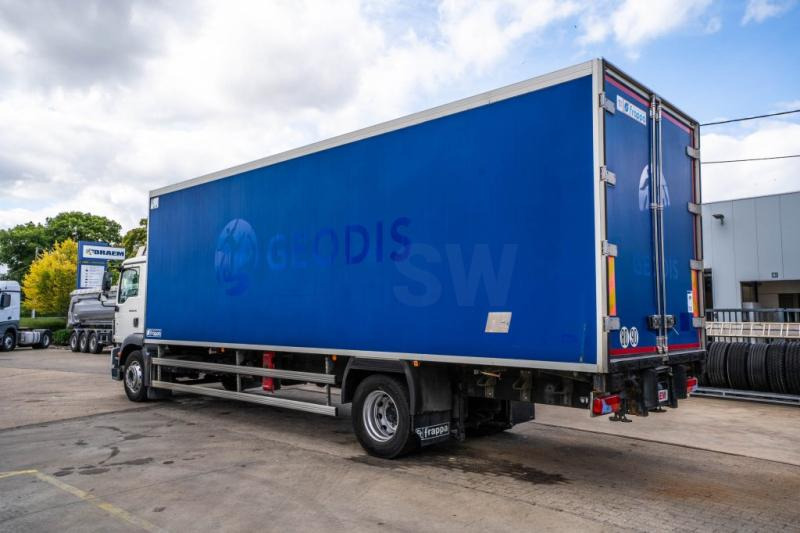 MAN TGM 18 340 BL + CARRIER 950 MT - Camion frigorifique: photos 5 MAN TGM 18 340 BL + CARRIER 950 MT - Camion frigorifique: photos 5