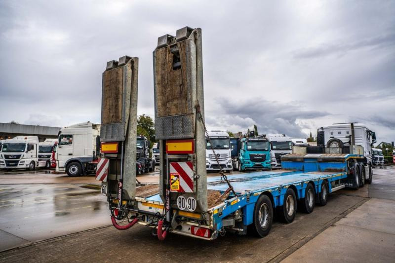 MAX TRAILER MAX TRAILER 110-F-S44+3XSTEERING/DIR. - Semi-remorque surbaissé: photos 4 MAX TRAILER MAX TRAILER 110-F-S44+3XSTEERING/DIR. - Semi-remorque surbaissé: photos 4