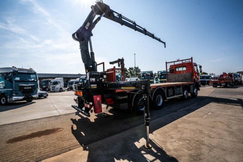 Renault KERAX 430 DXI+ HIAB 16 T/m + 5 EXT - Camion plateau, Camion grue: photos 4 Renault KERAX 430 DXI+ HIAB 16 T/m + 5 EXT - Camion plateau, Camion grue: photos 4