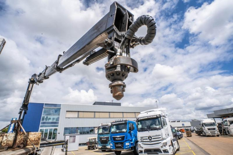 Renault LANDER 340 DXI-6X4+HIAB 14 T/m/3xhydr. - Camion plateau, Camion grue: photos 3 Renault LANDER 340 DXI-6X4+HIAB 14 T/m/3xhydr. - Camion plateau, Camion grue: photos 3