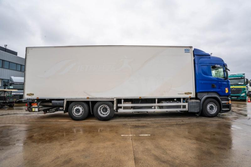 Scania R 410+CHEREAU+CARRIER 1150 MT+DHOLLANDIA 2.5T - Camion frigorifique: photos 4 Scania R 410+CHEREAU+CARRIER 1150 MT+DHOLLANDIA 2.5T - Camion frigorifique: photos 4