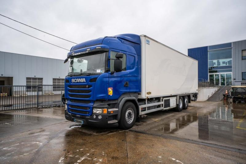 Scania R 410+CHEREAU+CARRIER 1150 MT+DHOLLANDIA 2.5T - Camion frigorifique: photos 1 Scania R 410+CHEREAU+CARRIER 1150 MT+DHOLLANDIA 2.5T - Camion frigorifique: photos 1
