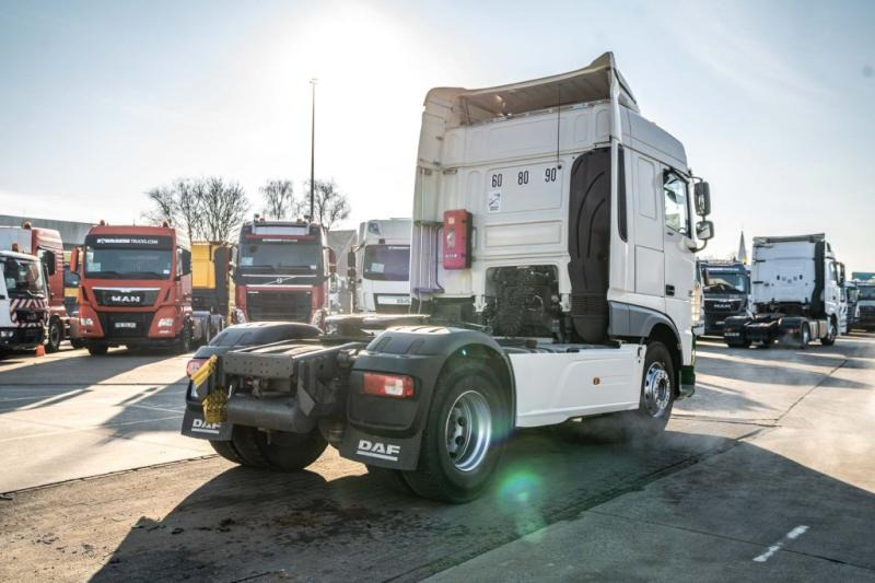 DAF XF 460 + HYDRAULIQUE (50Ton) - Tracteur routier: photos 4 DAF XF 460 + HYDRAULIQUE (50Ton) - Tracteur routier: photos 4