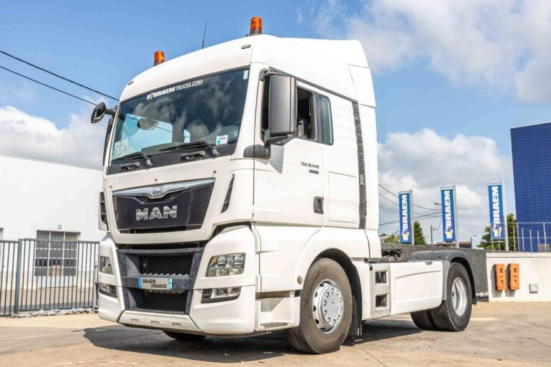 MAN TGX 18.440 XLX+INTARDER - Tracteur routier: photos 1 MAN TGX 18.440 XLX+INTARDER - Tracteur routier: photos 1