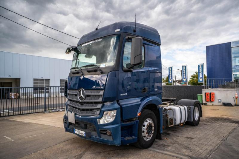 Mercedes ACTROS 1843 LS + HYDRAULIQUE - Tracteur routier: photos 1 Mercedes ACTROS 1843 LS + HYDRAULIQUE - Tracteur routier: photos 1