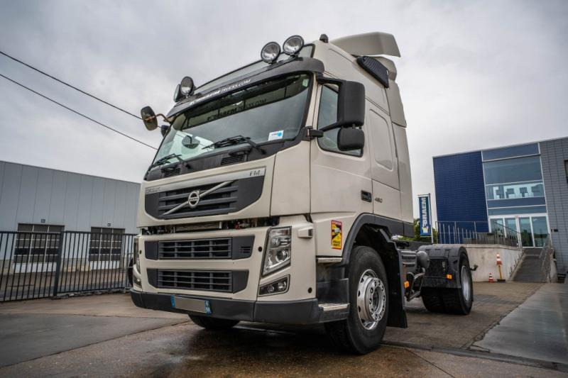 Volvo FM (FH) 460 GLOB +VOITH+KIPHYDR. - Tracteur routier: photos 1 Volvo FM (FH) 460 GLOB +VOITH+KIPHYDR. - Tracteur routier: photos 1