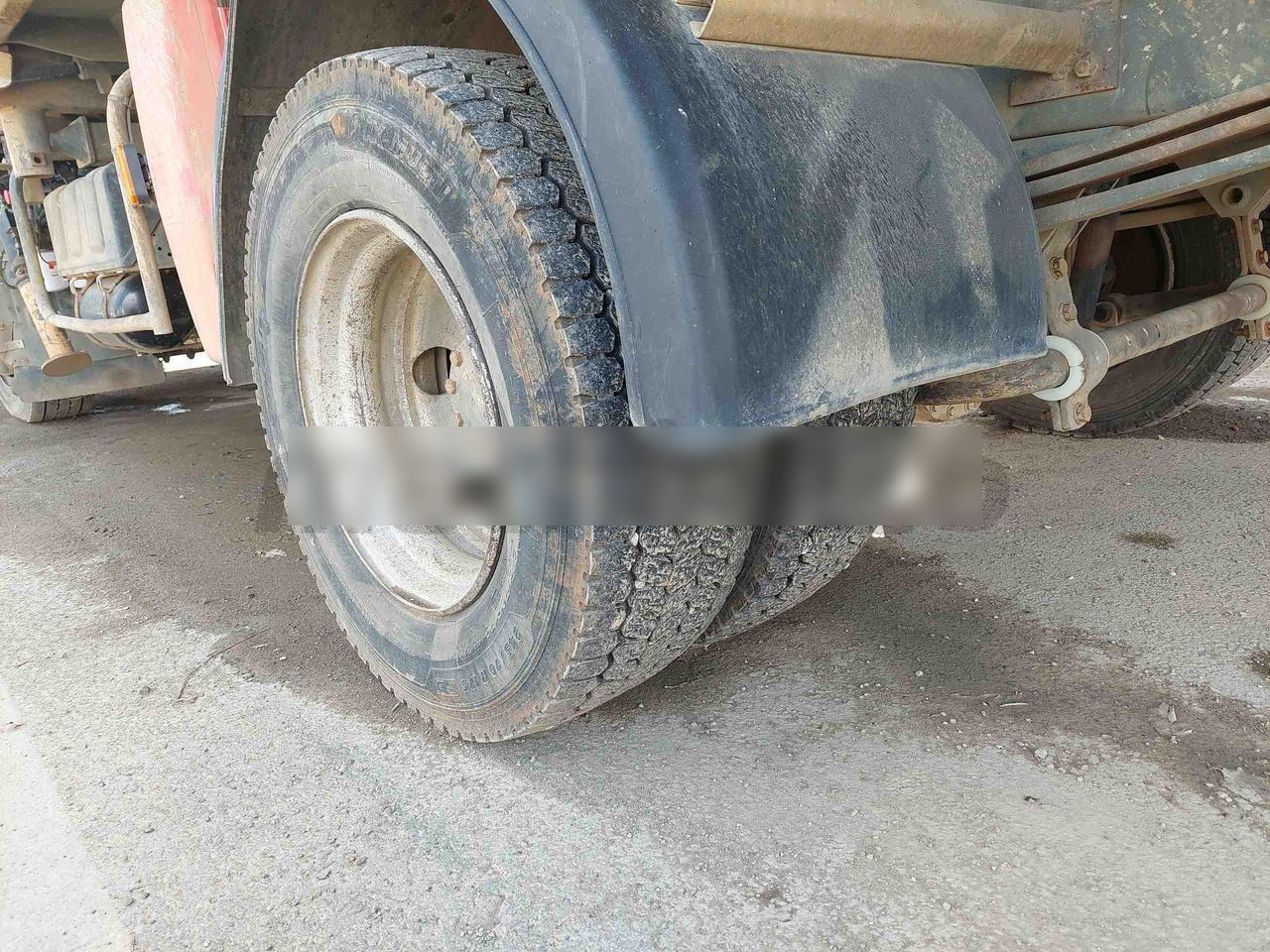 RENAULT MIDLUM 180 - Camion benne: photos 2 RENAULT MIDLUM 180 - Camion benne: photos 2