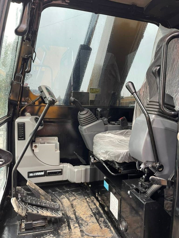 CAT 308 E 2 CR - Pelle sur chenille: photos 5 CAT 308 E 2 CR - Pelle sur chenille: photos 5