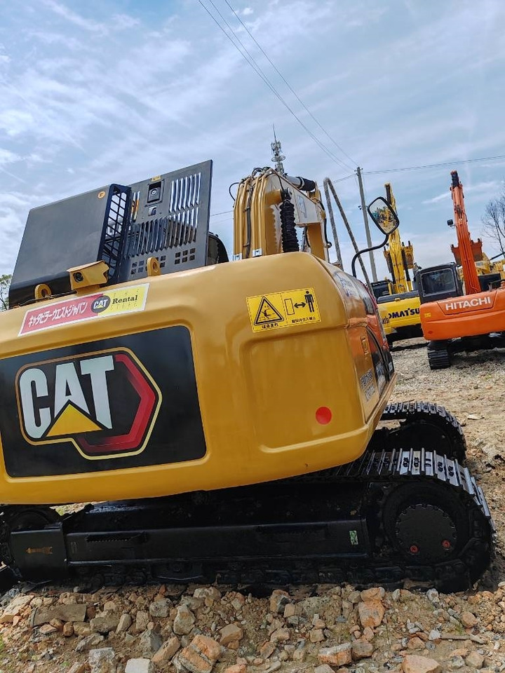 CAT 312 - Pelle sur chenille: photos 1 CAT 312 - Pelle sur chenille: photos 1