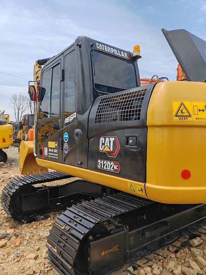 CAT 312 - Pelle sur chenille: photos 2 CAT 312 - Pelle sur chenille: photos 2
