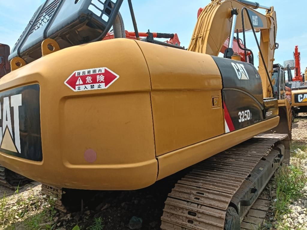 CAT 325 D - Pelle sur chenille: photos 3 CAT 325 D - Pelle sur chenille: photos 3