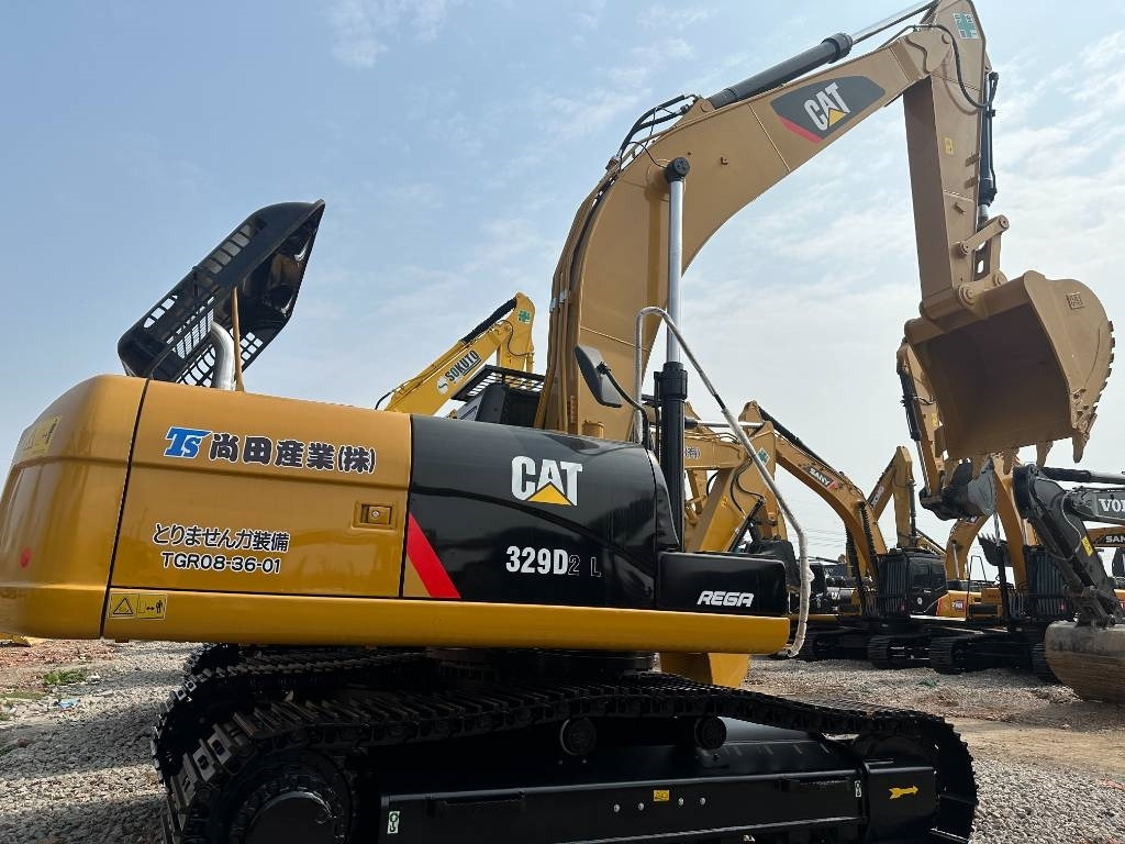 CAT 329D2 - Pelle sur chenille: photos 2 CAT 329D2 - Pelle sur chenille: photos 2