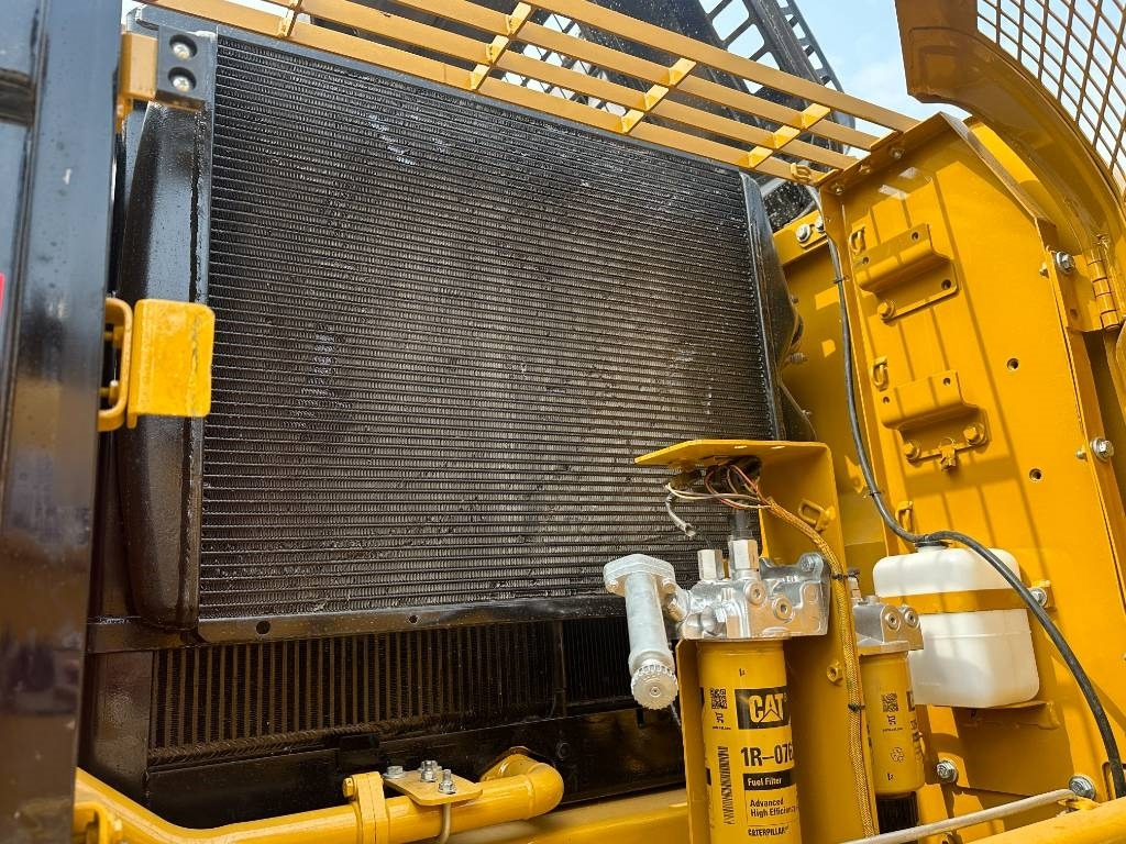 CAT 329D2 - Pelle sur chenille: photos 5 CAT 329D2 - Pelle sur chenille: photos 5