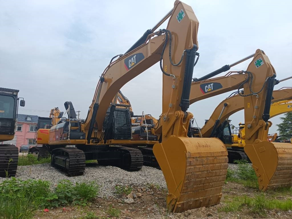 CAT 330 D - Pelle sur chenille: photos 3 CAT 330 D - Pelle sur chenille: photos 3