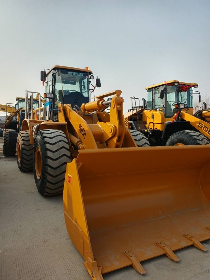 CAT 966 H - Chargeuse sur pneus: photos 4 CAT 966 H - Chargeuse sur pneus: photos 4