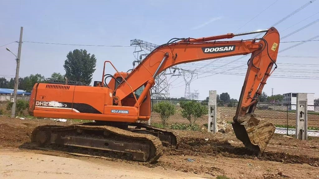Doosan DH 225 LC-7 - Pelle sur chenille: photos 1 Doosan DH 225 LC-7 - Pelle sur chenille: photos 1