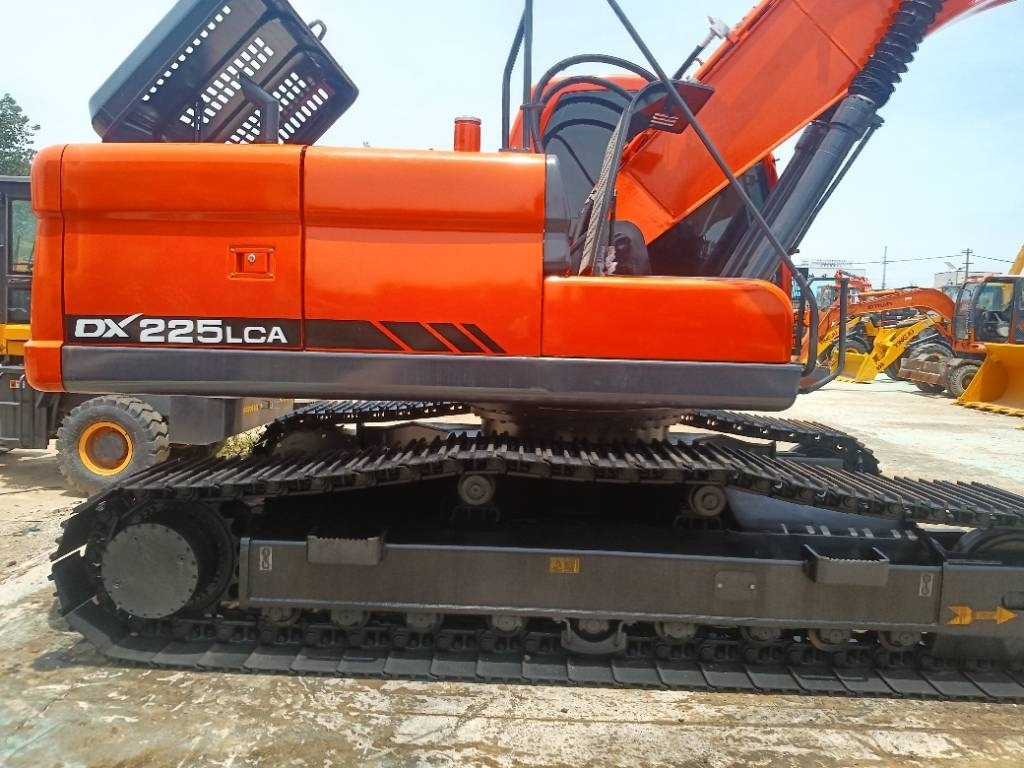 Doosan DX 225 - Pelle sur chenille: photos 2 Doosan DX 225 - Pelle sur chenille: photos 2