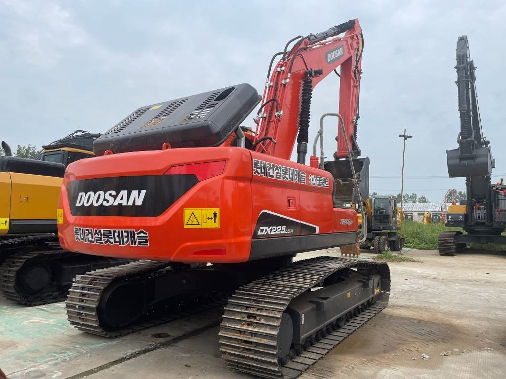 Doosan DX 225 LC - Pelle sur chenille: photos 4 Doosan DX 225 LC - Pelle sur chenille: photos 4