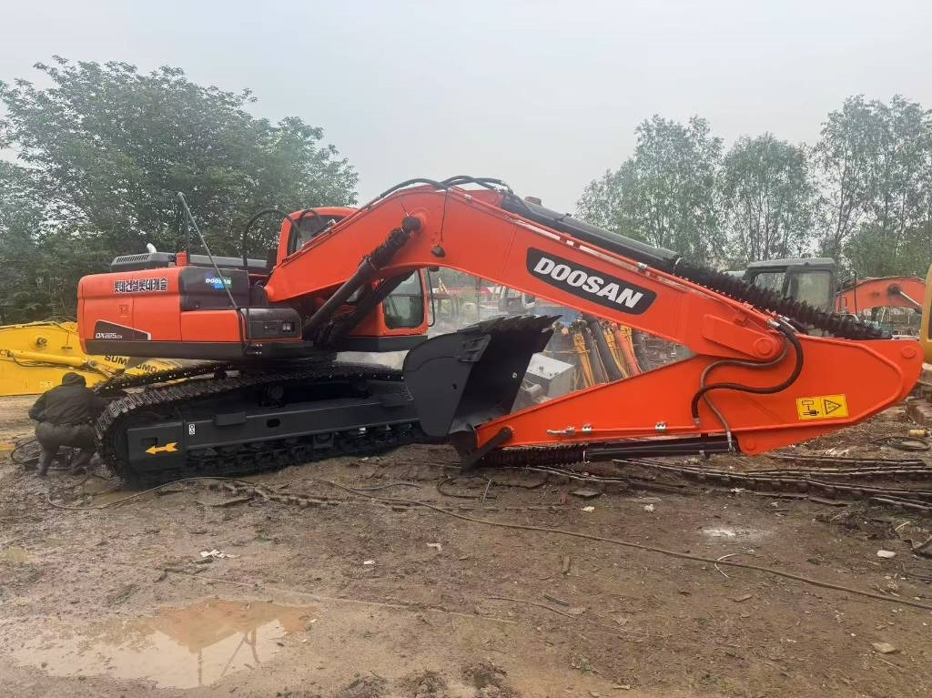 Doosan DX 225 LCA - Pelle sur chenille: photos 3 Doosan DX 225 LCA - Pelle sur chenille: photos 3
