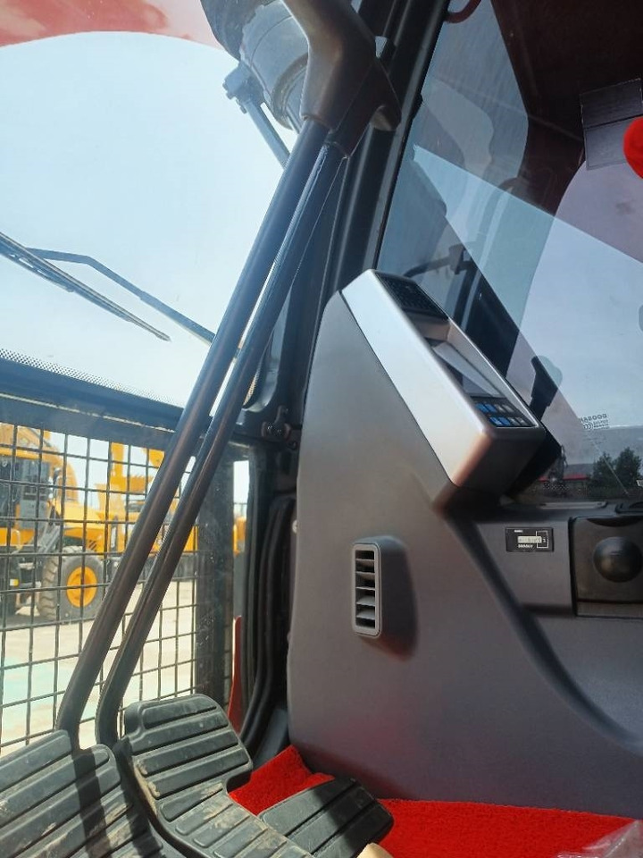 Doosan DX 225 LCA - Pelle sur chenille: photos 5 Doosan DX 225 LCA - Pelle sur chenille: photos 5