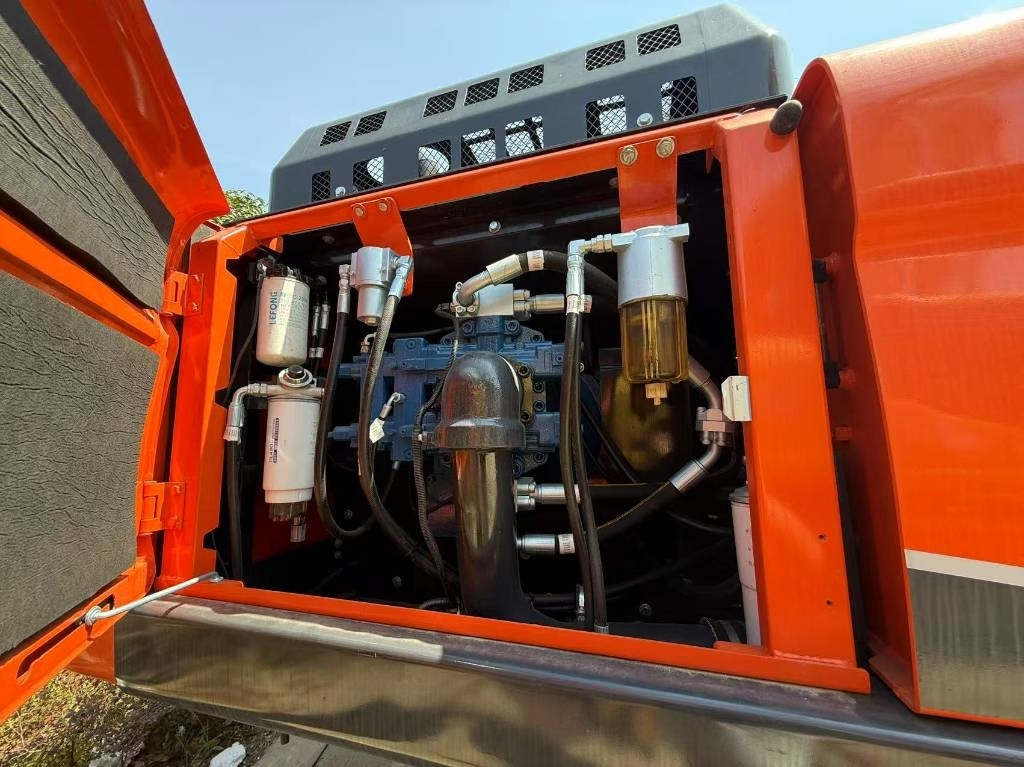 Doosan DX 340 - Pelle sur chenille: photos 4 Doosan DX 340 - Pelle sur chenille: photos 4