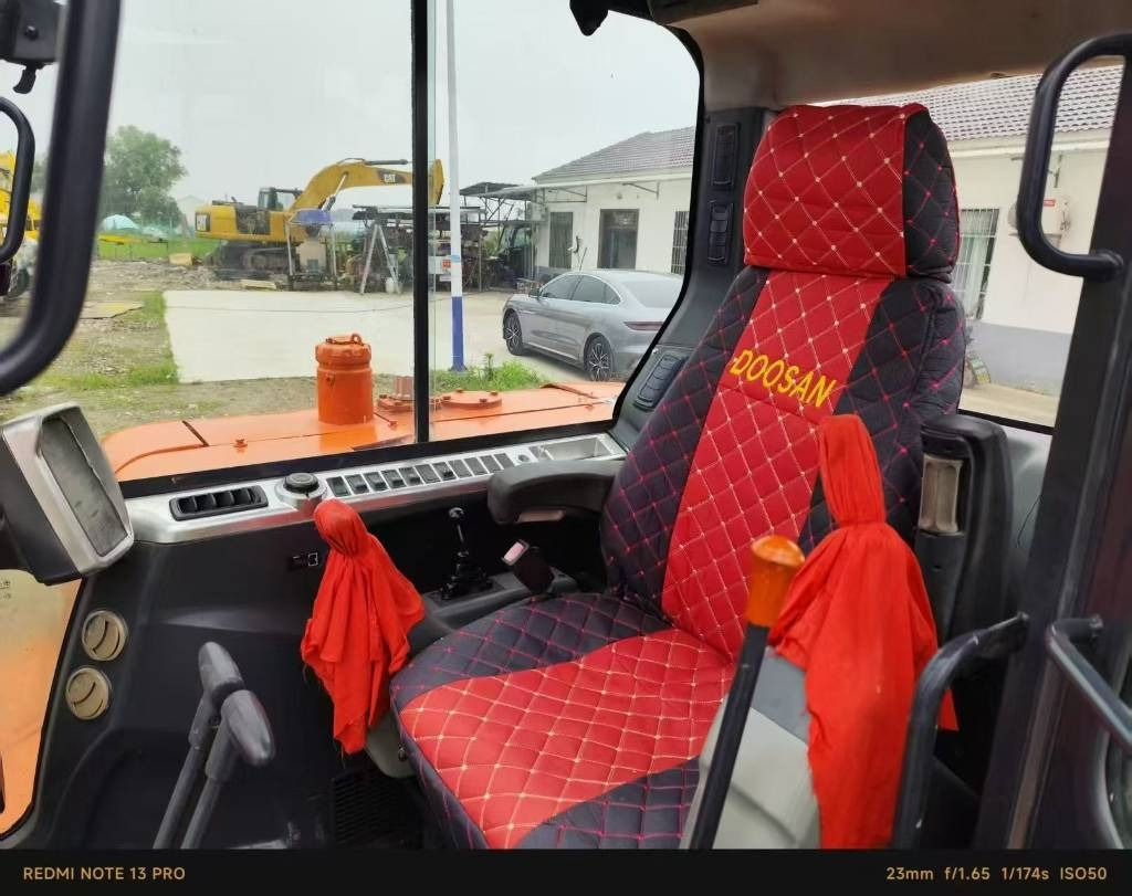 Doosan DX 60 - Mini pelle: photos 2 Doosan DX 60 - Mini pelle: photos 2